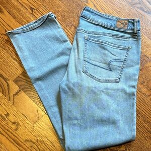 American Eagle Outfitters Women's Light Blue Straight Super Stretch Jeans 12